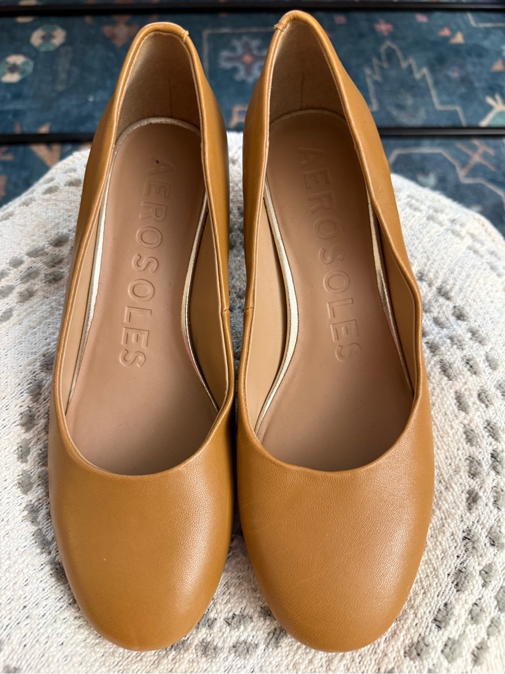 AEROSOLES Cognac Tan Leather Low Heels